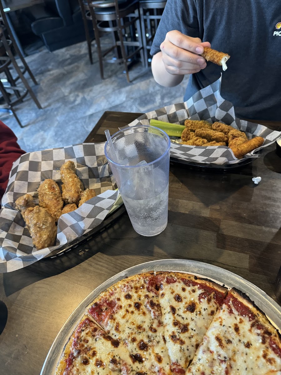 4Th Quarter Bar & Grill